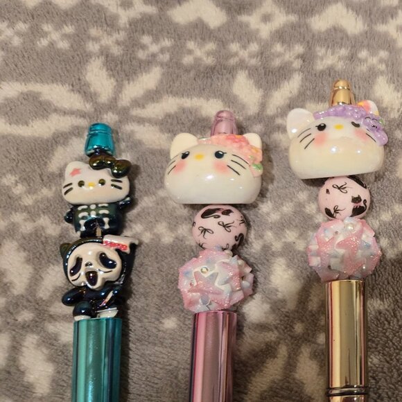 HELLO KITTY/HALLOWEEN INKPENS YOUR CHOICE 7$ EACH - Picture 6 of 6